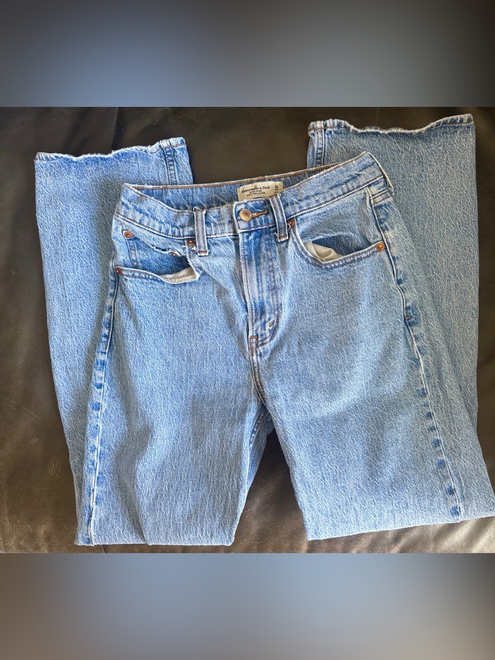 Abercrombie Light Wash Jeans 90s Relaxed | 26 Short